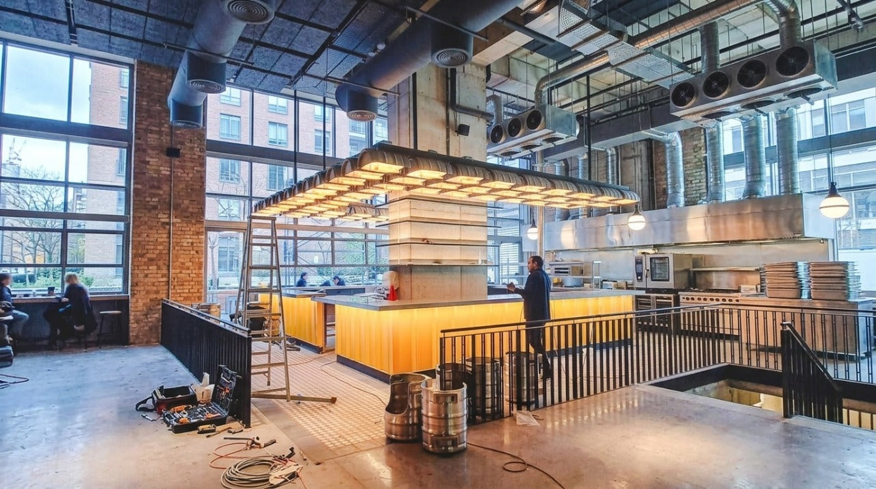 Diseño Creativo e Ingeniería en Acero: Cuando los Barriles de Cerveza se Convierten en Arte y Arquitectura